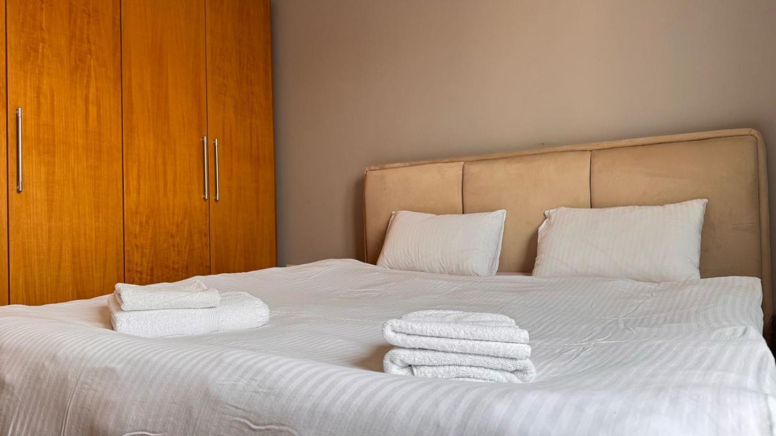 Terrace Flat In Heart Of Tiranaアパートメント エクステリア 写真