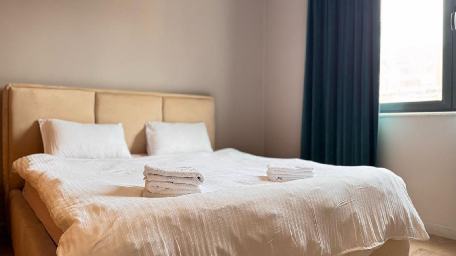 Terrace Flat In Heart Of Tiranaアパートメント エクステリア 写真